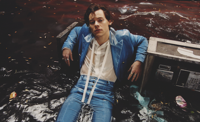 Harry Styles looks set to hit No.1 with solo debut