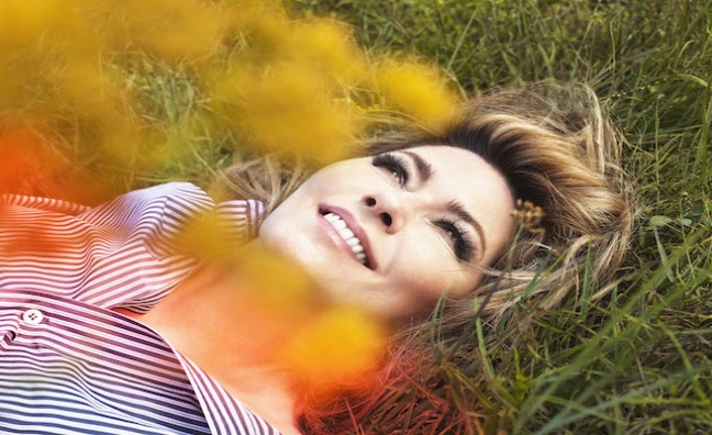Shania Twain confirms new album details and releases new single

 