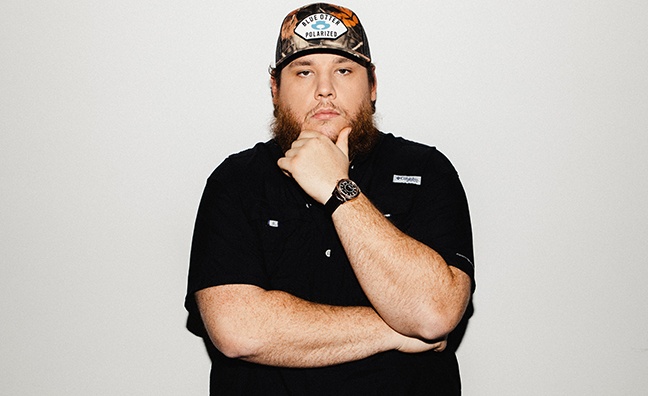 Luke Combs signs exclusive global publishing agreement with UMPG