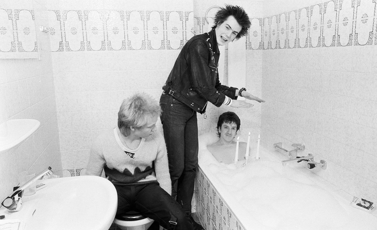Sex Pistols members sign publishing deal with BMG
