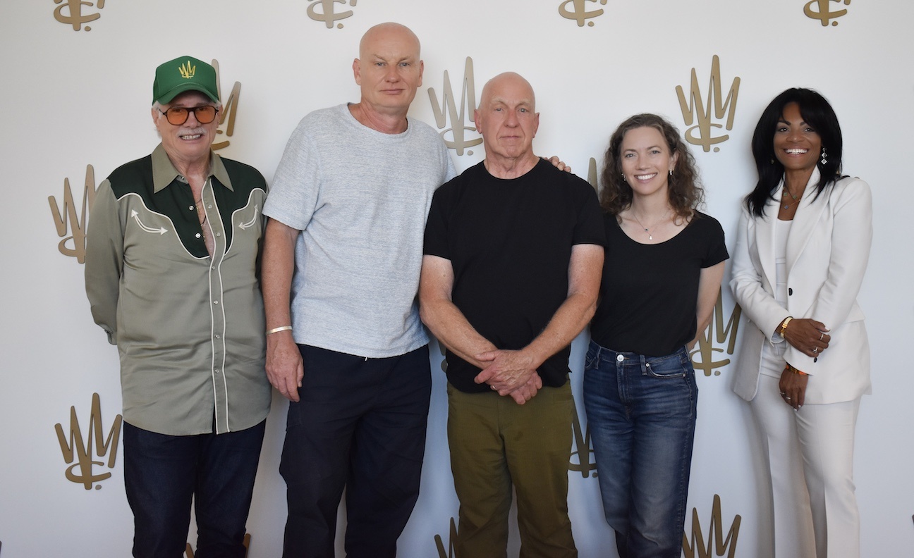 Warner Chappell signs the Eagles' Bernie Leadon to global deal