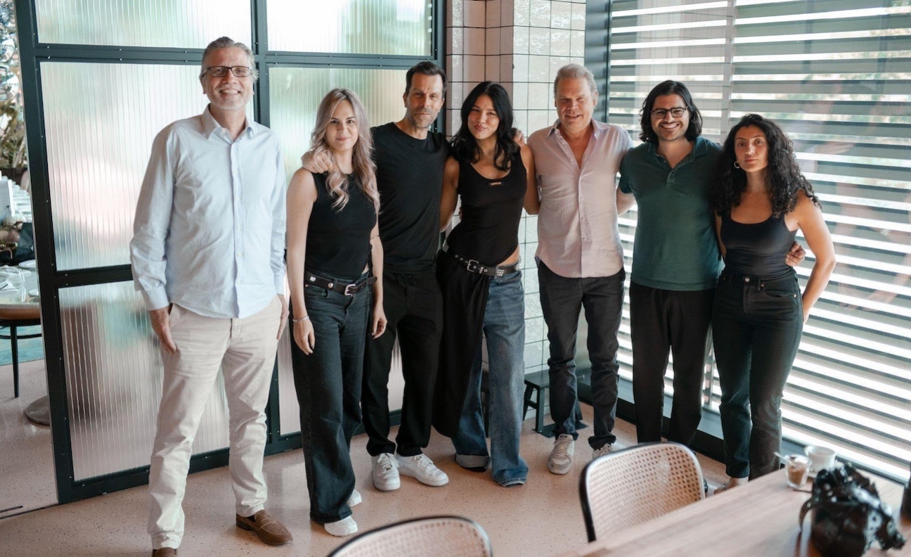 Universal Music Southeast Records and Ventura Records sign Dhurata Dora to international deal