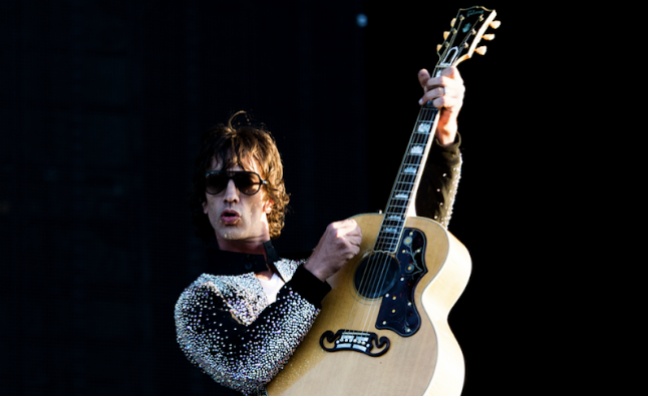 Richard Ashcroft takes early lead in albums chart