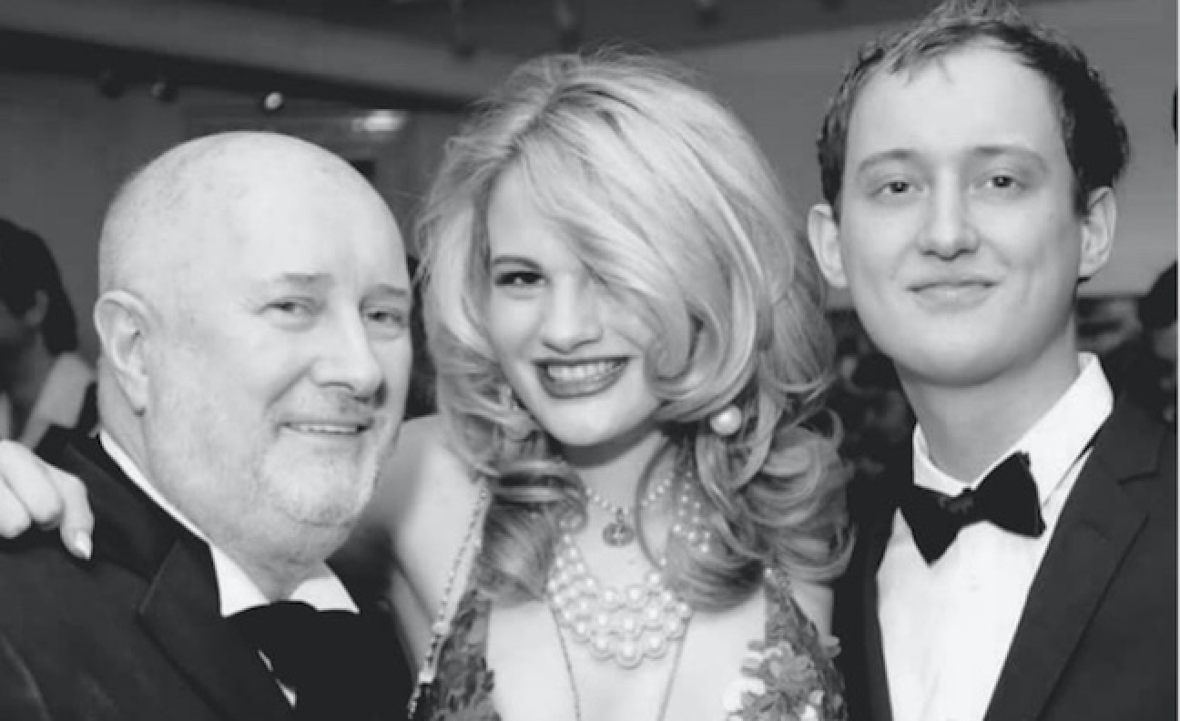 Tributes for Tony Calder, who helped launch The Beatles