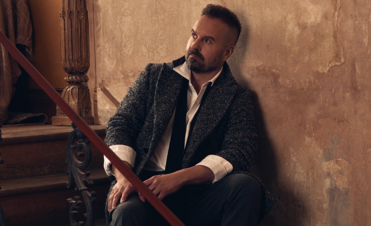 Alfie Boe on Michael Ball, The Who, Eddie Vedder and signing to BMG for his orchestral rock album
