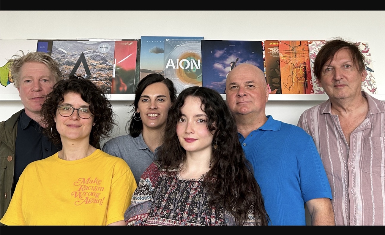 Wise Music Group's Bosworth teams with Random Musick Publishing on Gloria de Oliveira signing