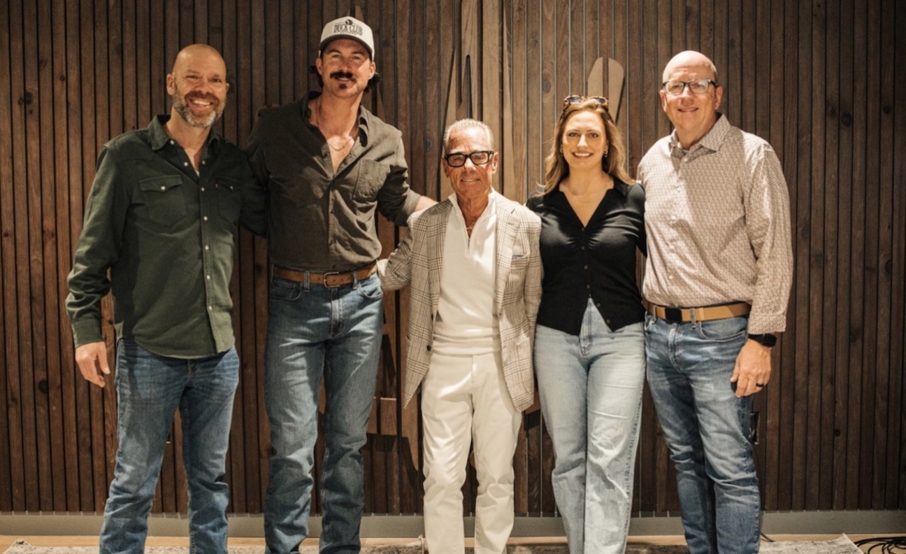 Warner Chappell Nashville renews global deal with country star Riley Green