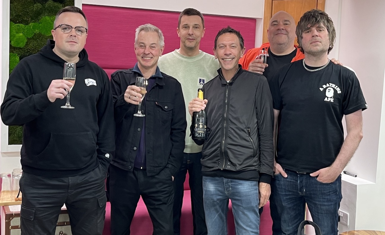 Cooking Vinyl signs Shed Seven to global deal