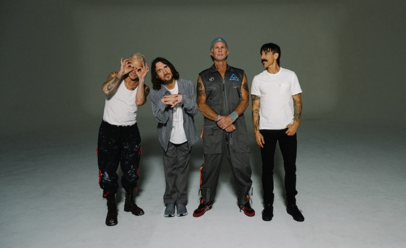 Report: Red Hot Chili Peppers sell catalogue to Warner Music
