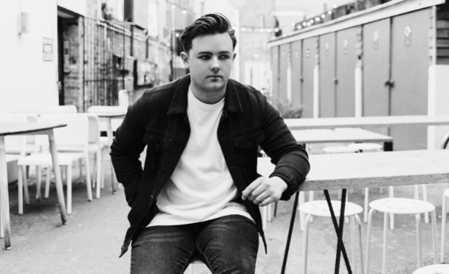 Declan J Donovan continues at Music Moves Europe Talent chart summit