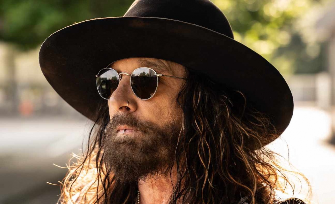 John Corabi is the latest rock artist to joining the growing Frontiers Music roster