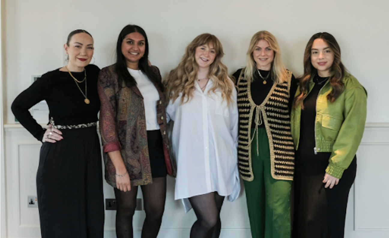 Members of La Femme Majeure's London chapter