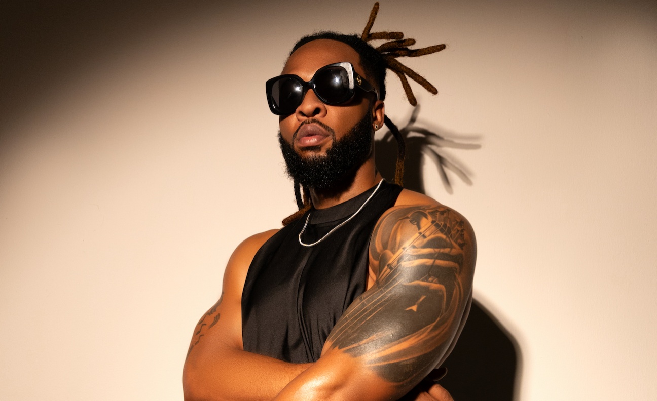 Nigerian superstar Flavour signs joint deal with Warner Music Africa and Africori