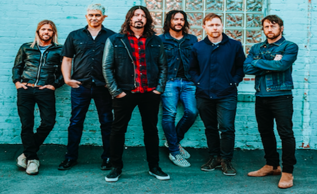 Foo Fighters race towards albums chart No.1