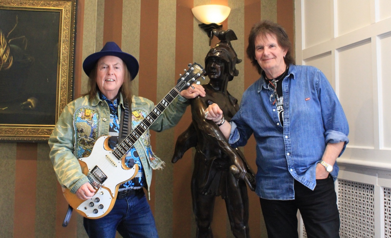 Notting Hill Music signs Slade guitarist Dave Hill