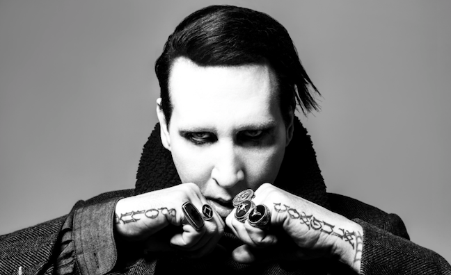 Marilyn Manson cancels dates after stage injury
