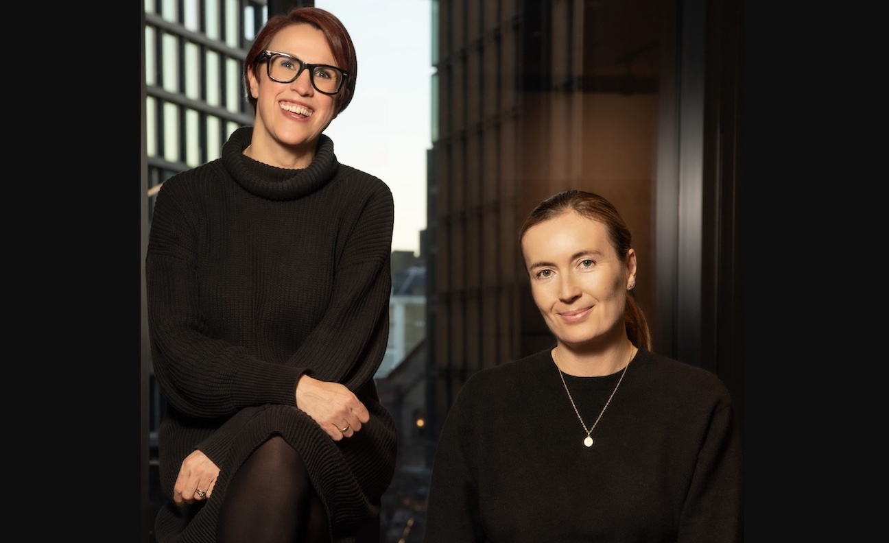 EMI pulls ahead as No.1 label with huge Q4 releases still to come