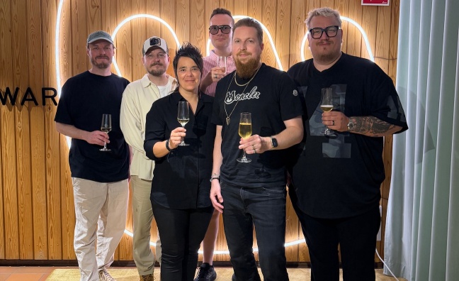Warner Music Finland and Mökkitie Records sign music catalogue deal