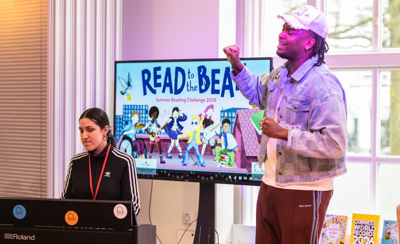 Universal Music Group UK and Reading Agency partner with Lang Lang on libraries initiative