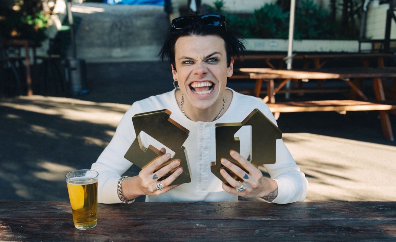 Yungblud lands second No.1 of 2025 with Aerosmith collaboration